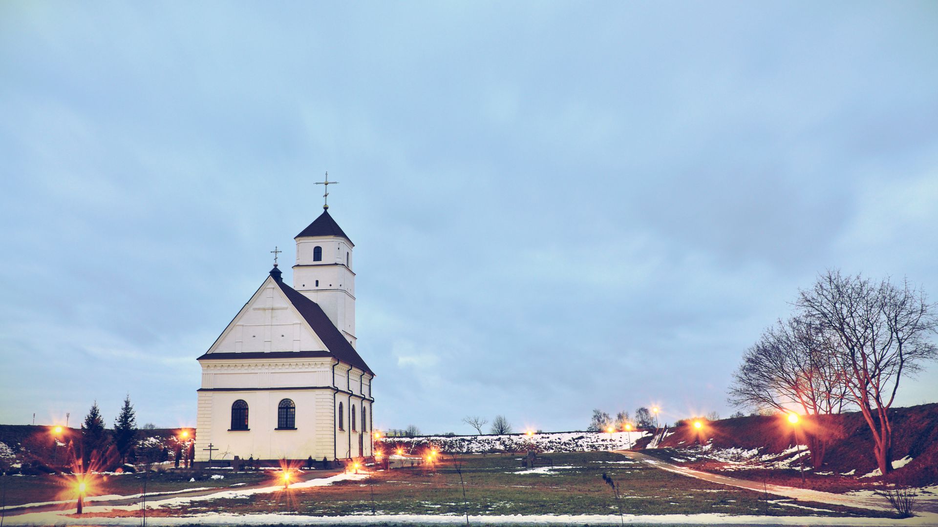 Looking for the best churches for singles near you? Discover how 30-somethings can find meaningful community without being defined by their relationship status. Explore how churches can meet you where you are.